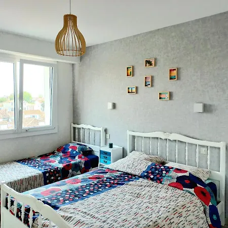 Sur Port - 78m2 Balcon Appartamento