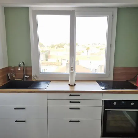 Sur Port - 78m2 Balcon * سانت جيل كروا دي فيي
