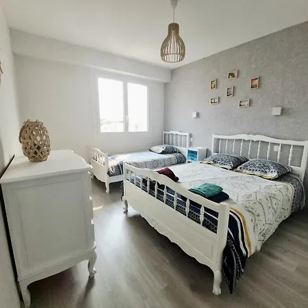 Sur Port - 78m2 Balcon * سانت جيل كروا دي فيي